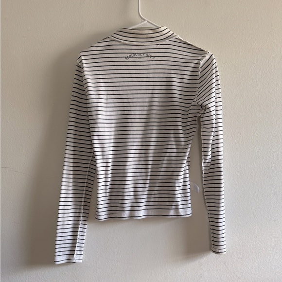 Striped black and white medium long sleeve shirt - Picture 2 of 2